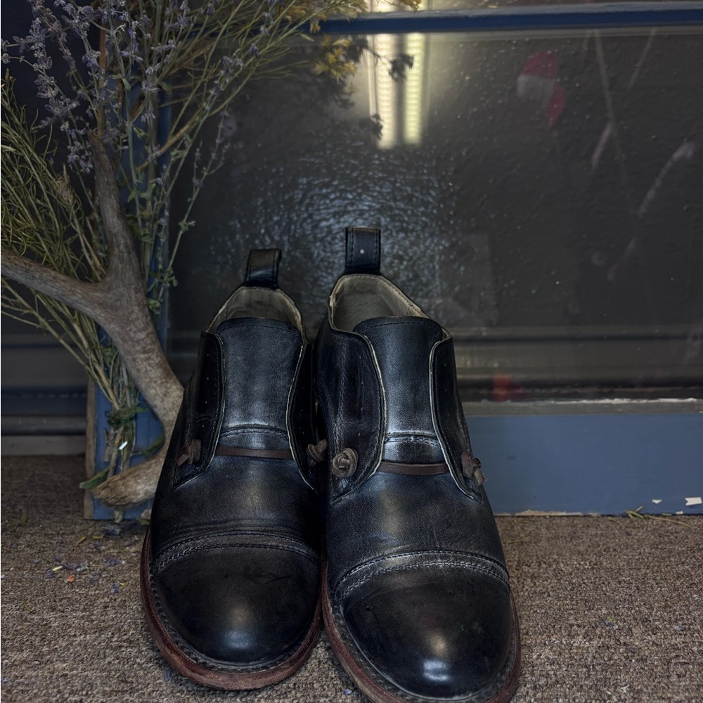 Classic Black Leather Shoes